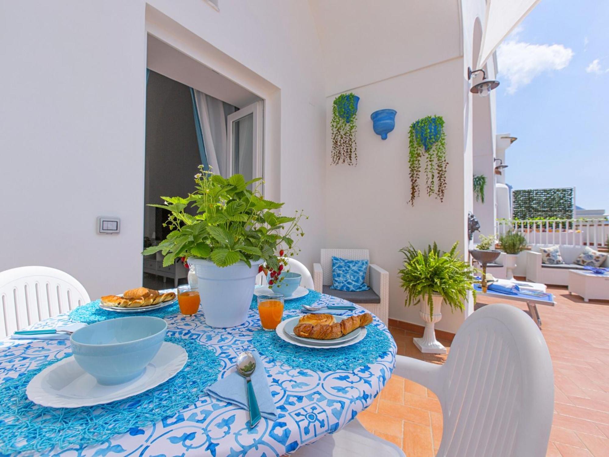 Spacious Holiday Home In Positano Positano