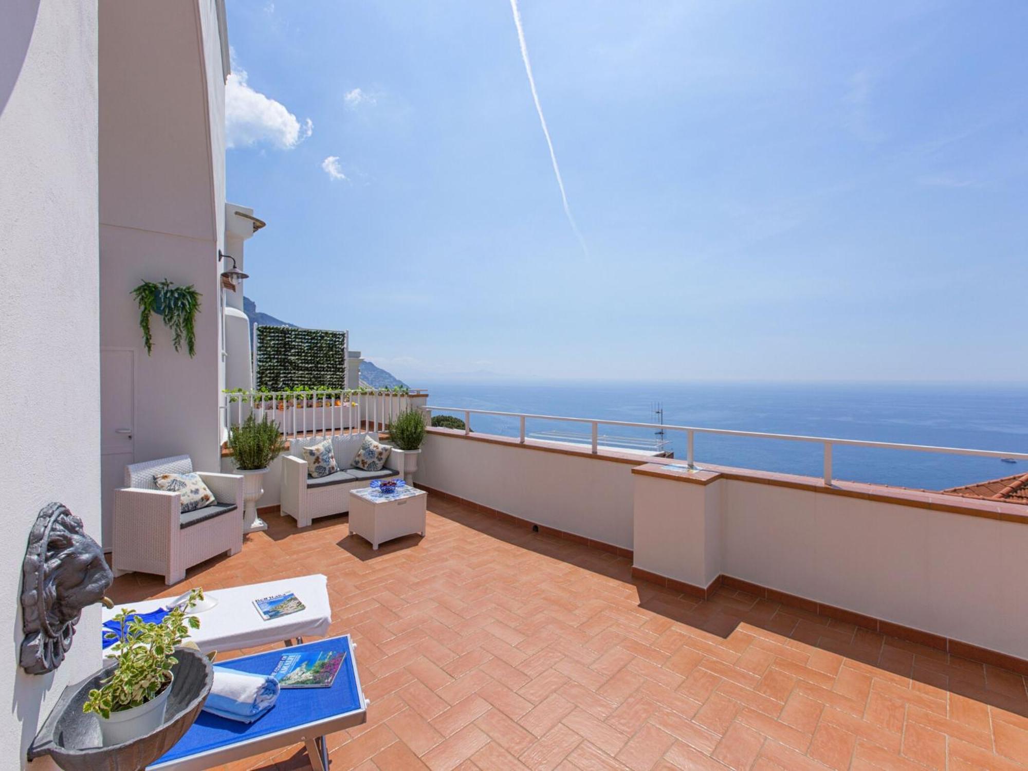 Spacious Holiday Home In Positano Positano