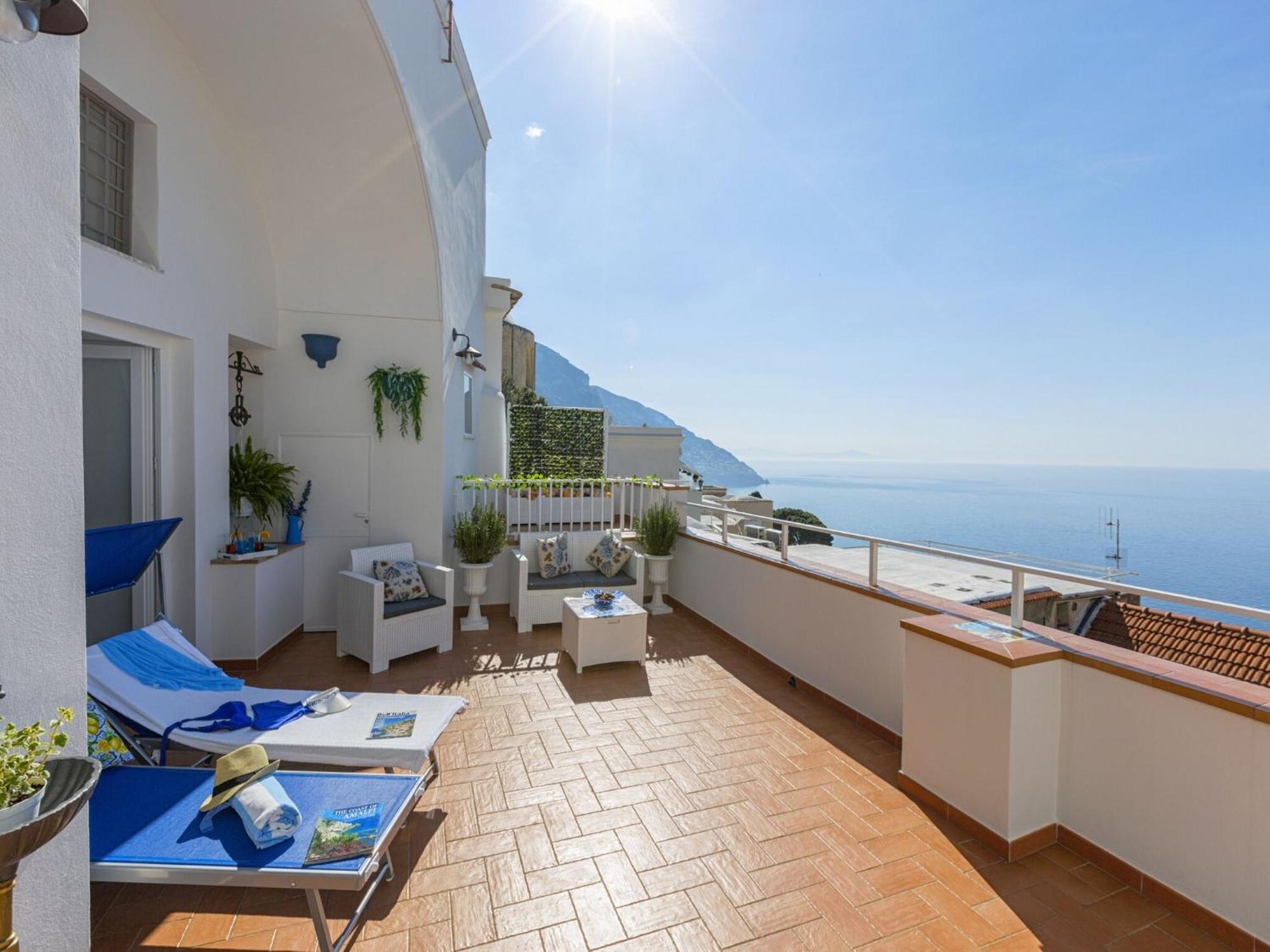 Spacious Holiday Home In Positano Positano