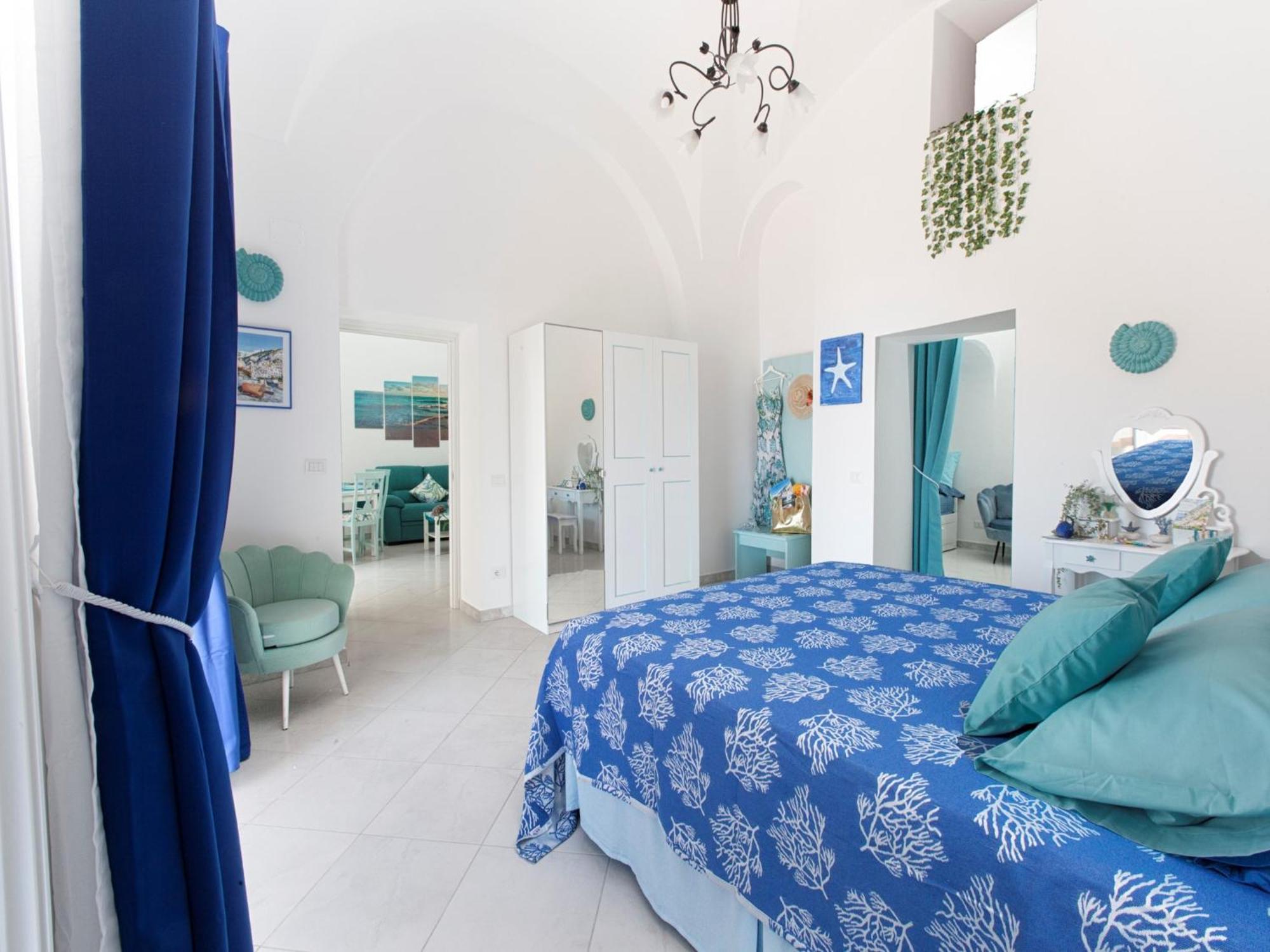 Spacious Holiday Home In Positano